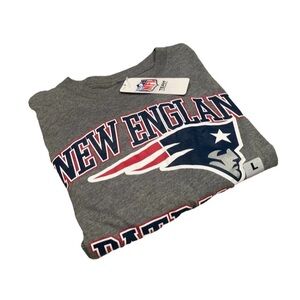 New England Patriots Men’s Large  Gray short sleeve T-Shirt New with tags